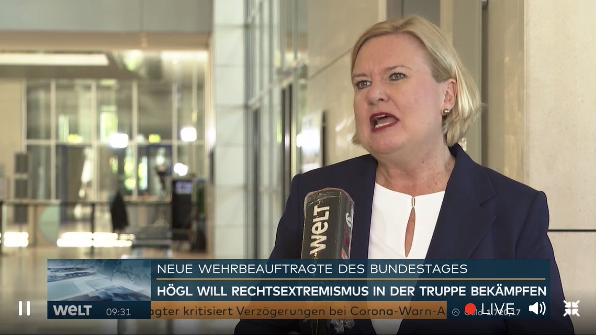 Uii. Die neue Wehrbeauftragte Eva Högl kennt zwar keine Dienstgrade der Bundeswehr, spricht aber schon in jedem Satz von „Soldatinnen und Soldaten“. Wer wissen will, warum unsere Wehrhaftigkeit immer mehr (von Frauen) gefährdet wird, guckt sich das Interview bei <a href="/welt/">WELT</a> an!