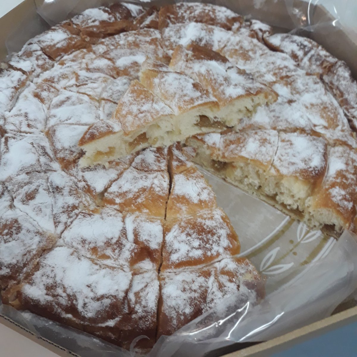 🍽El desayuno de hoy de los #montaguders es...
ENSAIMADA DE MENORCA by <a href="/can_pons/">Can Pons</a>, la mismísima campeona del mundo 2020 😋
Así se empieza un buen día💪