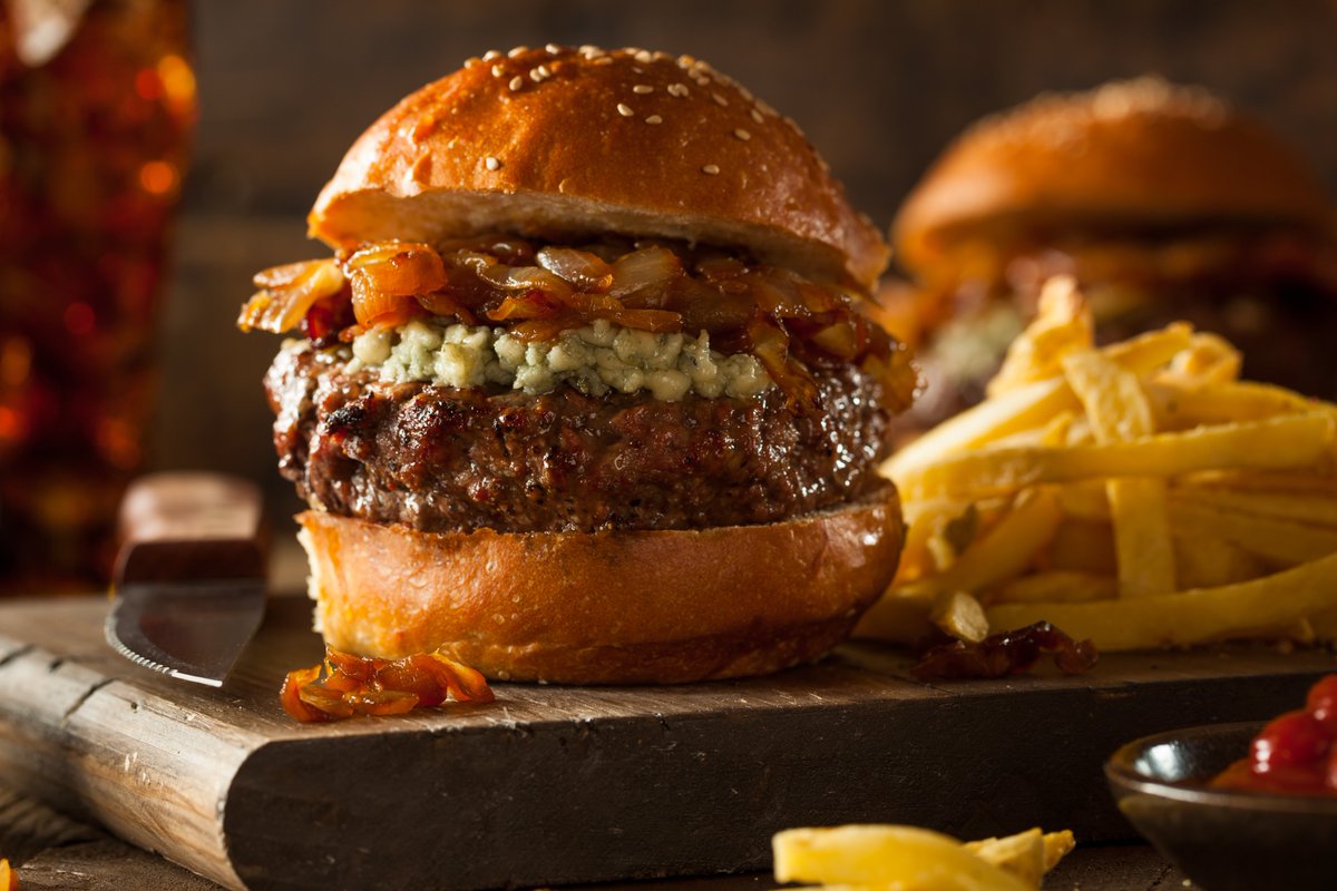 iCheeseAwards's tweet photo. Today is National Burger Day and to celebrate we are sharing an amazing blue cheese and caramelised onion burger!
What toppings do you choose?
.
.
#NationalBurgerDay #nationalburgerday2020 #burgerbuild #cheese #bluecheese #burgers #burger https://t.co/pw14VKDpNW