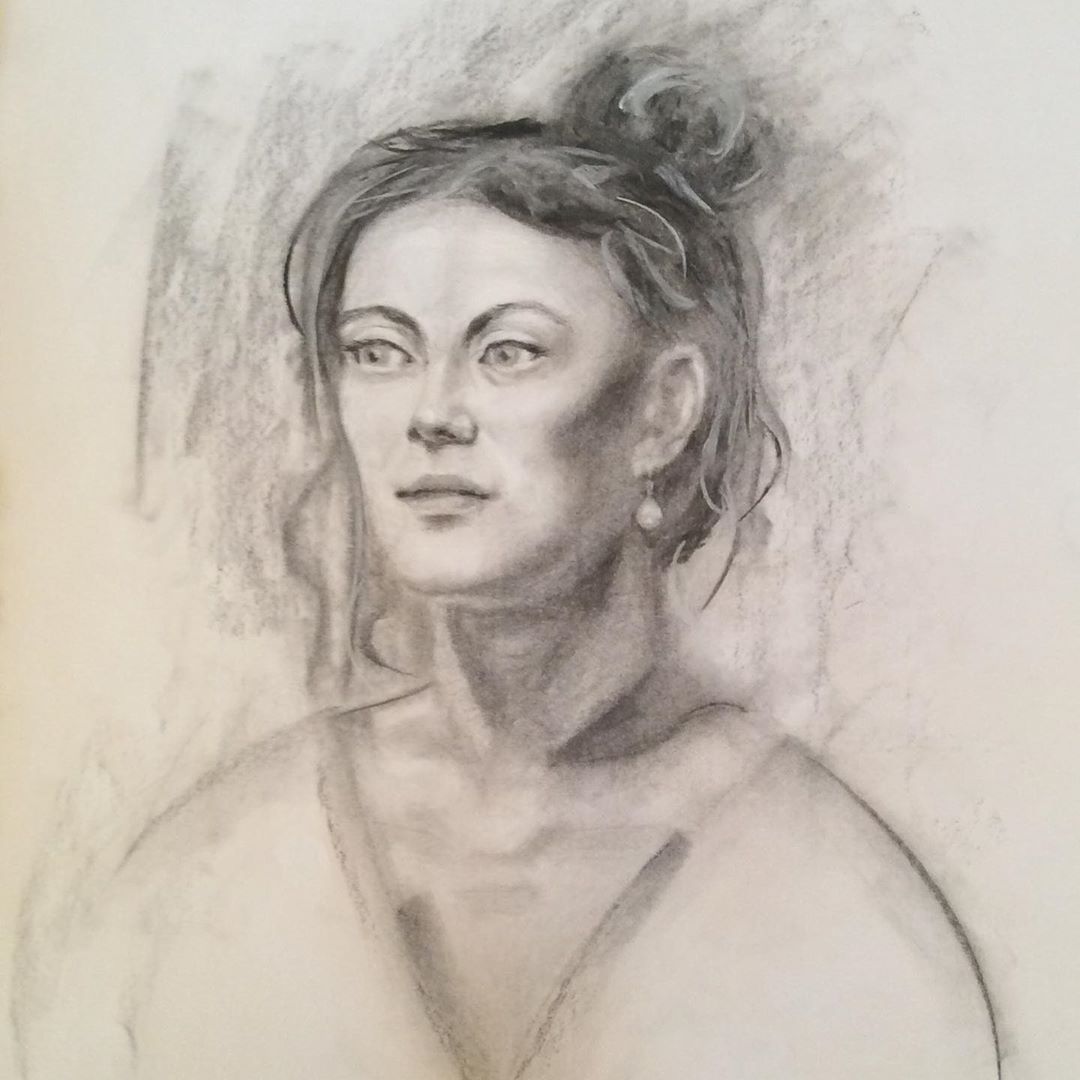 today's sketch practice.... 
model is Kaylee Johnson (from Charles Miano DVD)