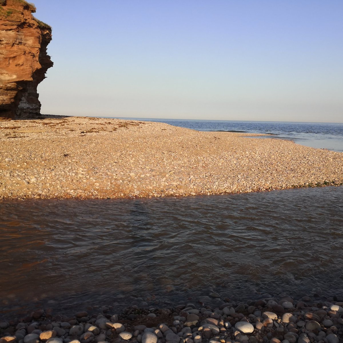 DevonDazeBlog's tweet image. Love ending our days at the beach! The later we go, the quieter it is 👍 #adevonchildhood #budleighsalterton #sandytoes #beachevenings #devon #beachsunset #devon #eastdevon #lovedevon #devoneach #riverotter #beachatbedtime