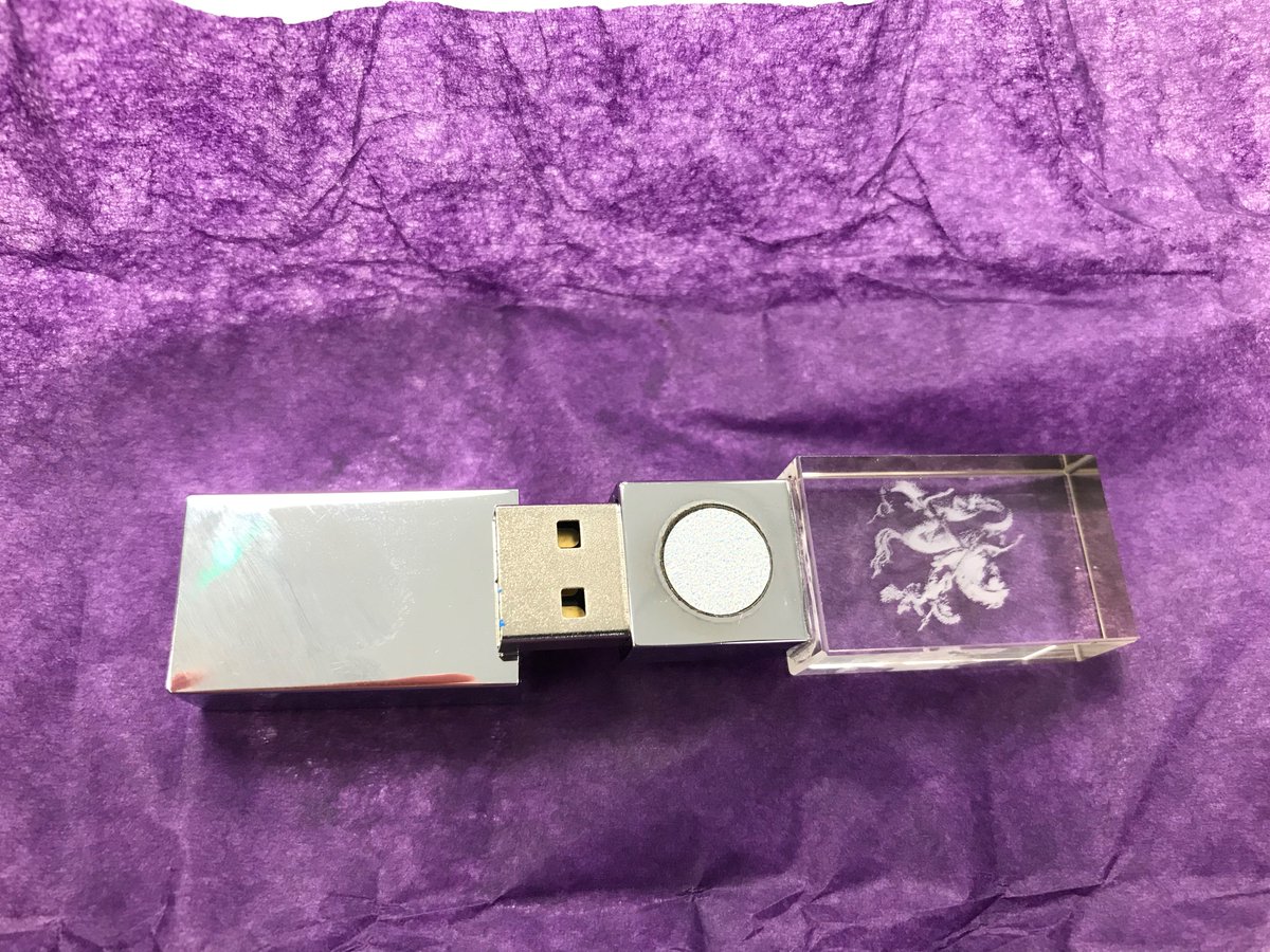 This week  @TheKenMunroShow and I decided to buy and tear down a 5G USB bioshield device. The device came in the form factor of a USB key!