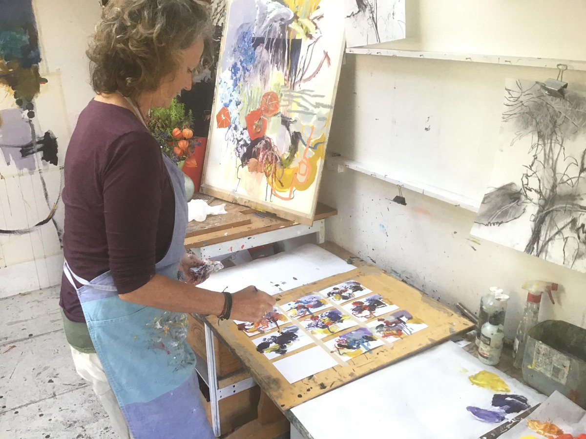 Confined to my garden during <a href="/lockdown/">Ronnie Bradford</a> I am loving working from nature @6musicArt  <a href="/maryannehobbs/">maryannehobbs</a> #flowers #smallpaintings #markthistime2020