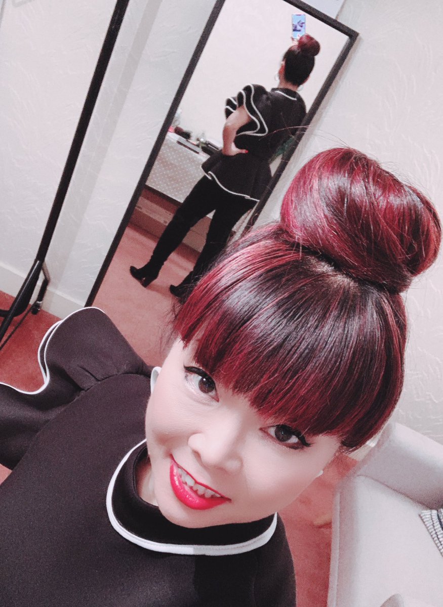 cherish_finden's tweet image. Thanks for all your kind words and these is one of my favourite outfit in the series @BritishBakeOff @Channel4 #gbbo