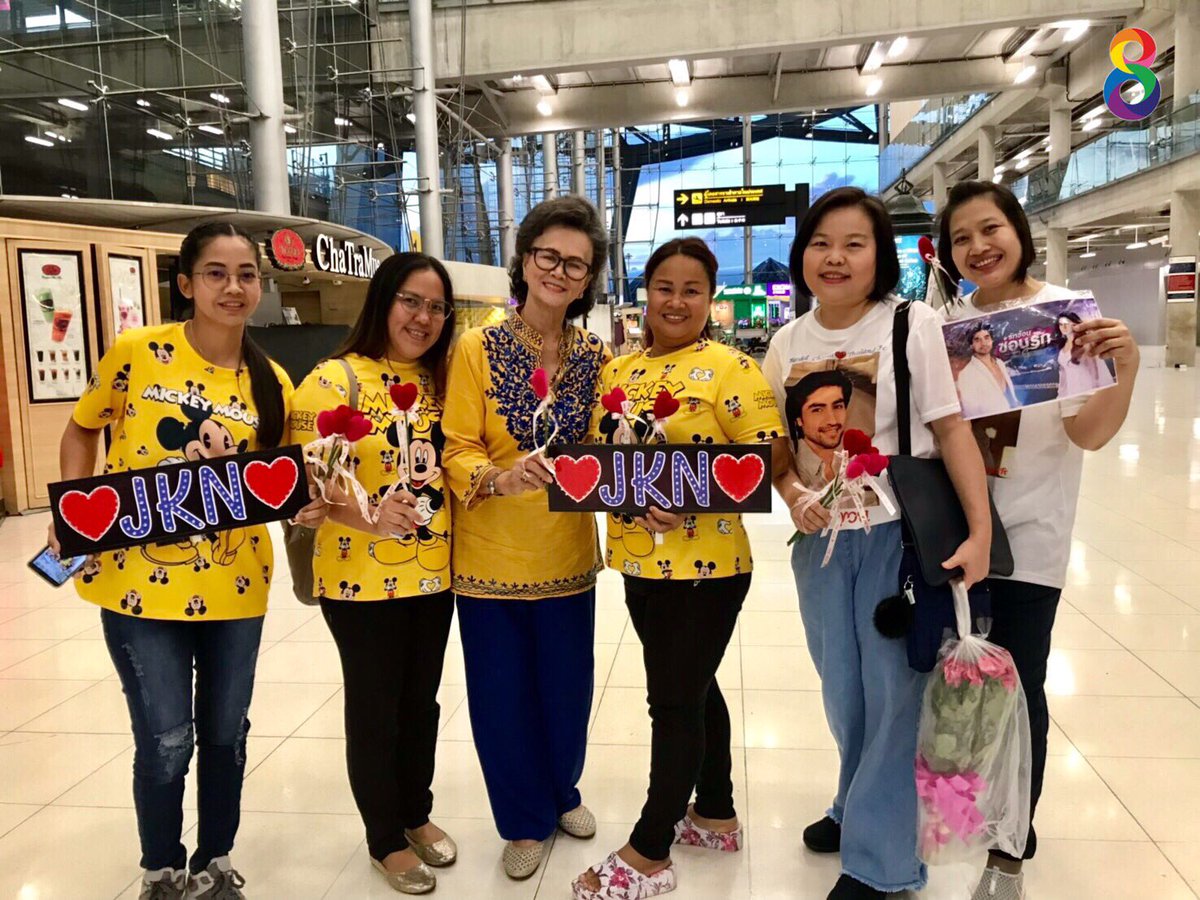 But it took a lot of time on immigration and we all waited for him to come out while the thai fans waited with their gifts for  #HarshadChopda  #1YearOfHarshadChopdaInThailand