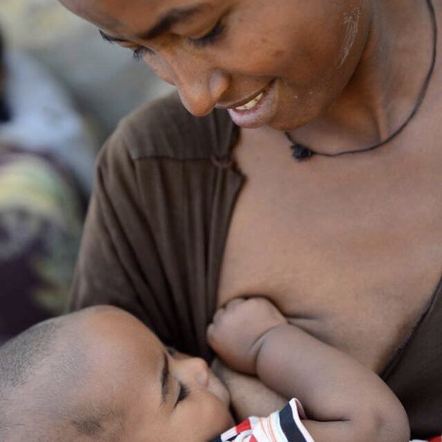 From the earliest moments of a child’s life,  #breastfeeding can mean the difference between life and death.Babies who are not breastfed are 14 times more likely to die than babies who are exclusively breastfed https://bit.ly/36EakWq 