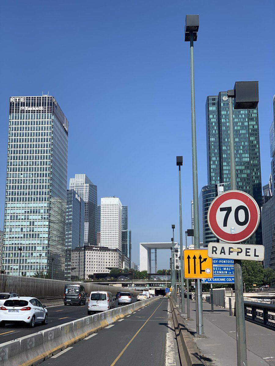 Quel plaisir de « faire » du terrain et de retrouver équipe et partenaires pour des  #villeahauteurdhomme INTENCITE #ParisLaDefense #LaVieEnGrand #VilleOuverte #DunesArchitecte