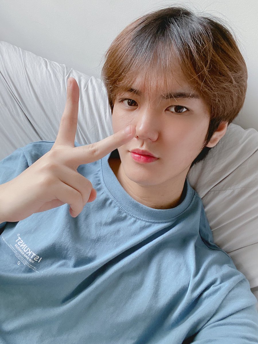 UP10TION's tweet photo. ☁️☁️☁️ #업텐션 #환희 #갑쟈기올리귀🌞🥰 https://t.co/9FxwW01i7I