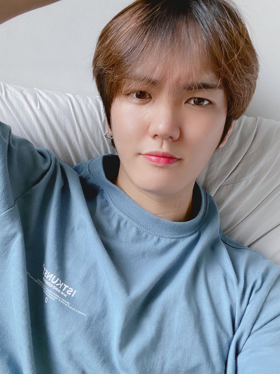 UP10TION's tweet photo. ☁️☁️☁️ #업텐션 #환희 #갑쟈기올리귀🌞🥰 https://t.co/9FxwW01i7I