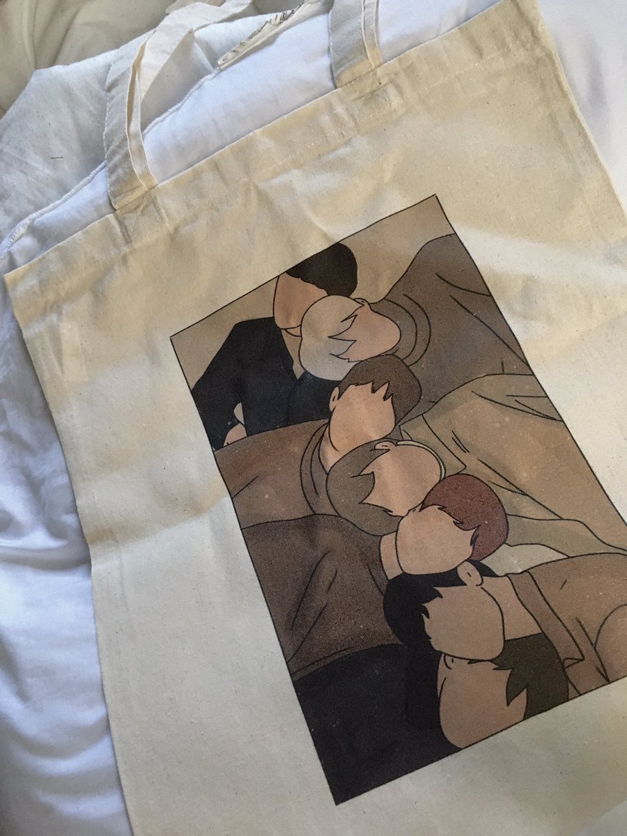 je l'ai depuis quelques jours mais j'ai grave oublié de vous le montrer 🤧 il est magnifique omg- mes meilleures courses avec l'année pro

gros merci ! 🥺🥺
@imsugaliciouuus @_koinakaa @NezDestructeur
#WONHOTOTEBAG