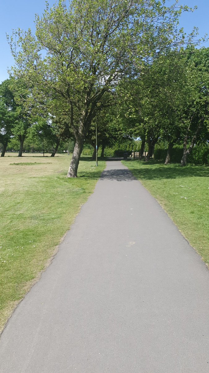 Out for a bit of foot patrol today with PC MacKinnon!
Social distancing being observed obviously!
#StaySafeStayHome