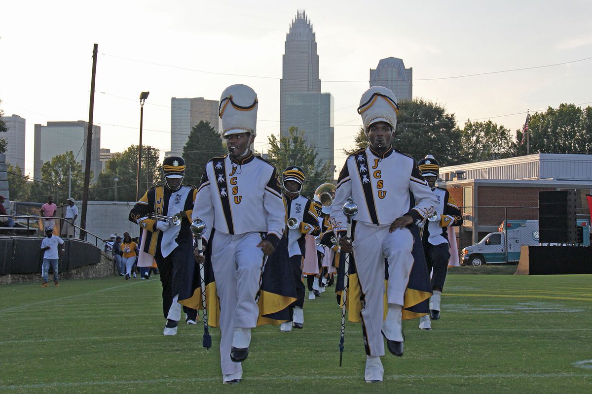NationalBOTB's tweet photo. "Back down memory lane" with Johnson C. Smith's International Institution of Sound.

#HBCUBands #HBCULove #HBCUCulture #SupportingsBlackColleges #NBOTB #QCBOTB #HBCUsBandTogether #NationalBattleoftheBands #JCSU #GoldenBulls https://t.co/Hd8bdnG3Dx