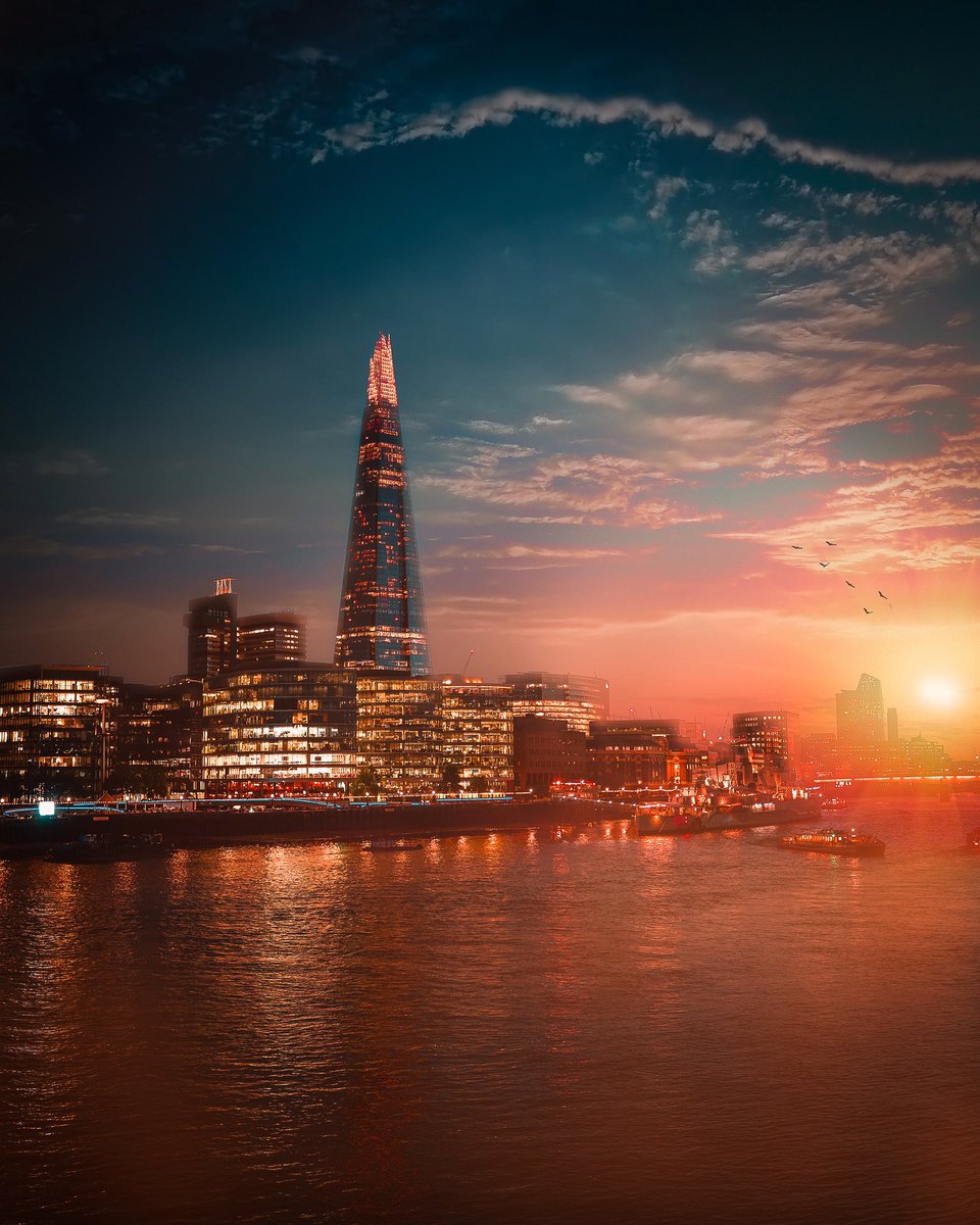 “I don’t pay attention to the world ending. It has ended for me many times and began again in the morning” - Nayyirah Waheed

#london #londonphotographer #londonlife #lovelondon #cityscape #sunsetphotography #LDN #citylife #photooftheday #photographyislife
