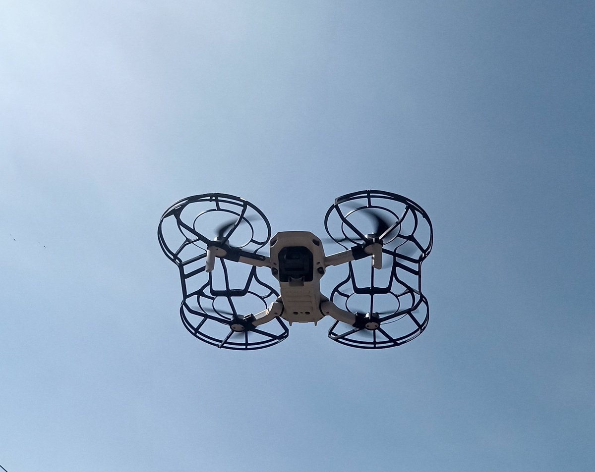 GeoConor's tweet photo. We've had to postpone some our our planned mapping projects but thankfully we can still get a bit #drone currency skill time using #babydrone. Thanks @DJIGlobal for this great wee camera drone and a perfect trainer! #MavicMini #dronesforgood #GeoDroneLab @QUBGeography @QUBelfast https://t.co/XpUXkv1ZyX
