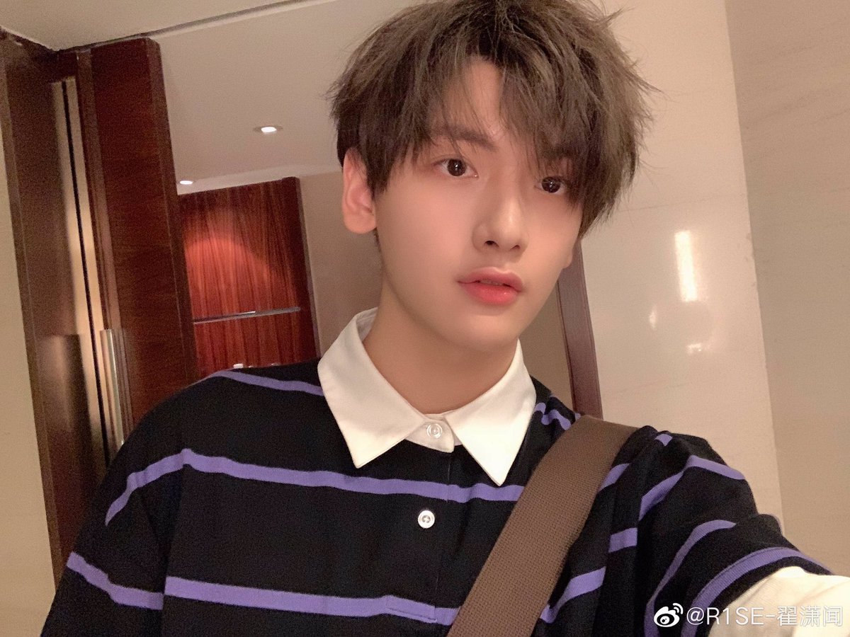 _YIBO85__'s tweet photo. แฮปปี้เบิดเดย์ค้าบ ขอให้เสี่ยวจ๋ายมีความสุขมากๆ หล่ออยู่แล้วก็ขอให้หล่อขึ้นอีกเยอะๆ สุขภาพแข็งแรง พักผ่อนเยอะๆนะ 💙🎂

#HappyZXWday https://t.co/2JFskI9LBn