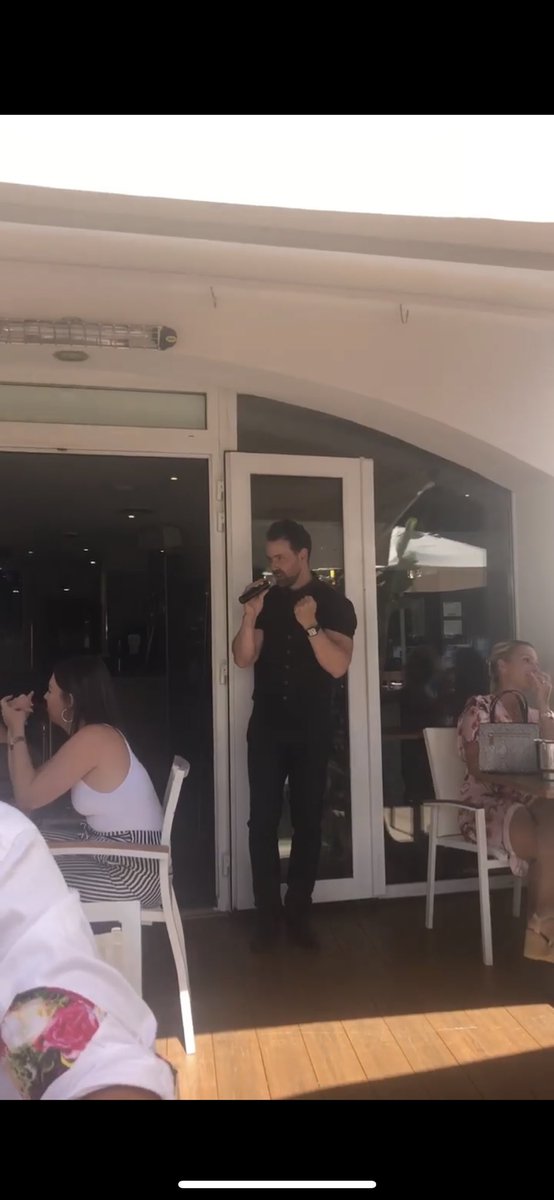 peetasbuble's tweet photo. Too good to be back performing, for real people 🎙🕺🏽. And what a job @lasalabanus keeping everyone safe during these times. I’m there every Sunday from 2pm - 5pm 🎙🎙🎙🎙 can’t wait to see you there ❤️ https://t.co/tm6OIUzmy1