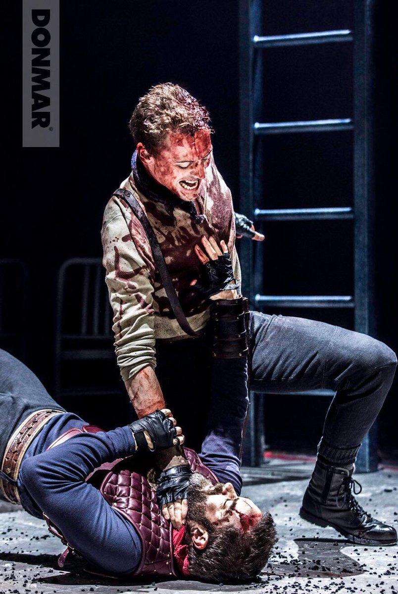 GitteLoeyche's tweet image. #HiddlesLetterC #Coriolanus @HiddlestonSpam 
One week!!!🤺
