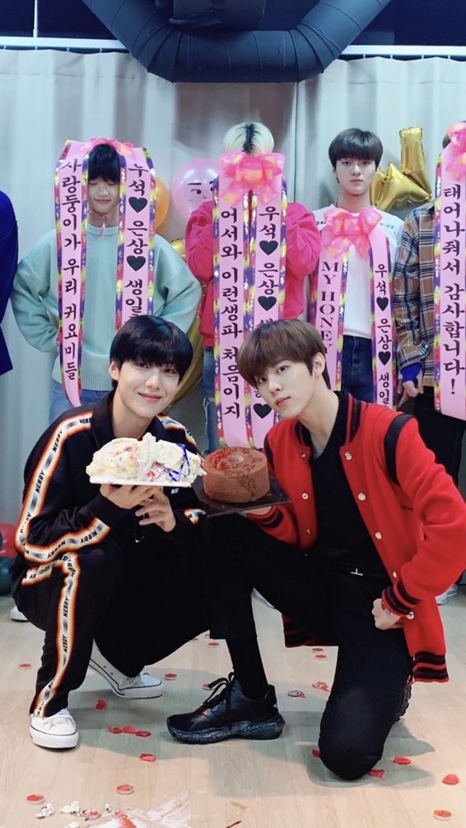junho wearing a “my honey” lace for eunsang (+wooseok)’s birthday but I’m pretty sure the lace was for eunsang 