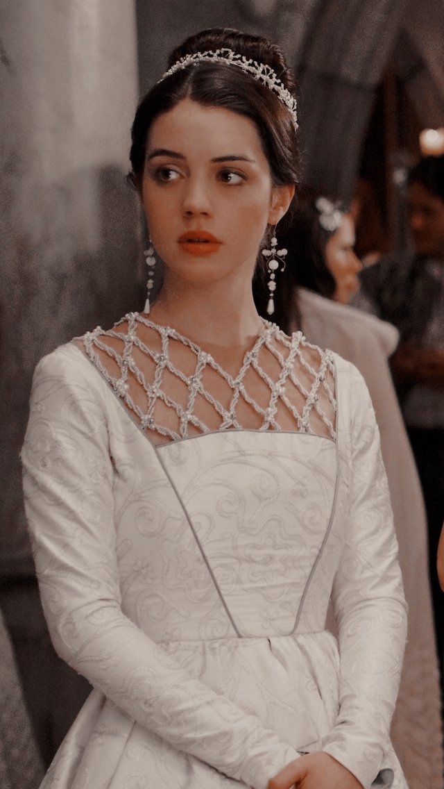the love i have for mary stuart >>>>end of thread :) thank you for all the love & i might do some more things like this in the future hihi