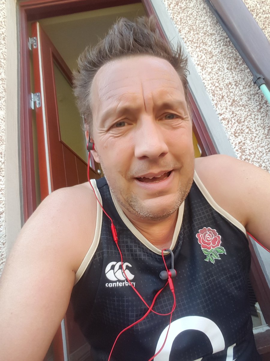 DRMSport's tweet image. #Lockdownphys Captains Log ????
Last couple days been enjoying the weather and getting out. Slightly less enjoyable run yesterday but new upper-body plan started and @TRXtrainingUK in the sun! Even rolled today after sesh 🤣
Exercise &amp;amp; Vit D doing wonders for #mentalfitness 💪