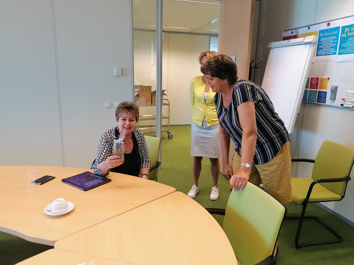 De #OR kan niet zonder een goede samenwerking met de #RaadvanBestuur. Daarom was ons eerste tubetje handcrème voor onze voorzitter RvB Lita Berkhout. <a href="/or_in_actie/">OR ActiVite</a> #samenvoordebestezorg #deorkomtnaarjetoe