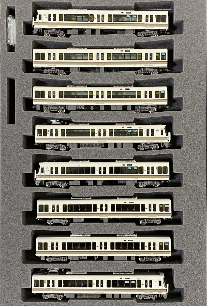 2.KATO10-1491＋1492改 221系体質改善車NA413＋NA414編成 転落防止幌