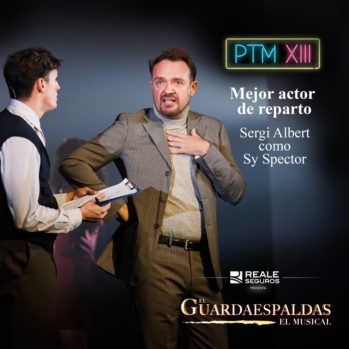 Nuestro compañero <a href="/sergi_albert1/">Sergi Albert</a> esta nominado en la categoría de Mejor Actor de Reparto en los XIII #PremiosdelTeatroMusical por su interpretación de Sy Spector, un personaje tan inolvidable como los temazos de Whitney Houson.⁣
⁣
#ElGuardaespaldas <a href="/PTMusical/">PremiosTeatroMusical</a> <a href="/BWWSpain/">BroadwayWorld Spain</a>