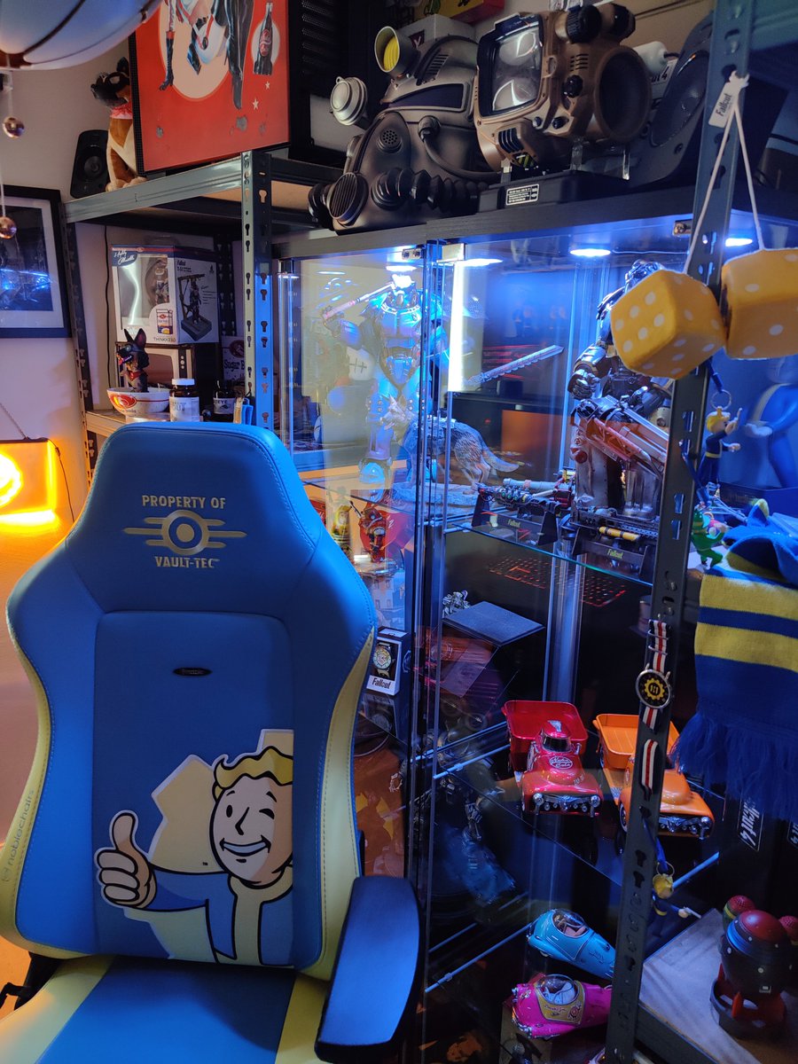 This is Glen's vault, he is a good friend of mine and I'm lucky to also work with him as part of the noblechairs family. I think he likes Fallout... Just a little bit.