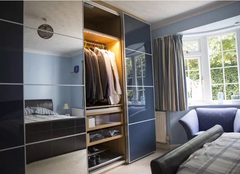 Unflatpack's tweet image. With IKEA set to open their doors on June 1st you won't be able to get any meatballs but you will be able to order your IKEA fitted wardrobe with us.  Get in touch today to get a free estimate. 
☎️ 0118 93345055
#IKEA #wardrobes  #CustomFit #MadeToMeasure #FittedWardrobes