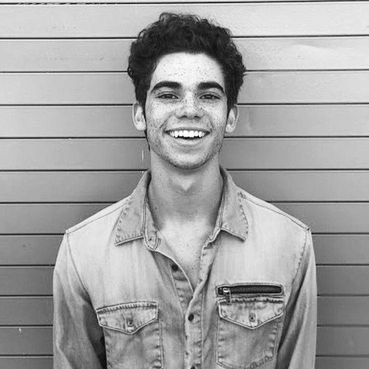 Cameron Boyce                                          Happy birthday , Cameron Boyce 