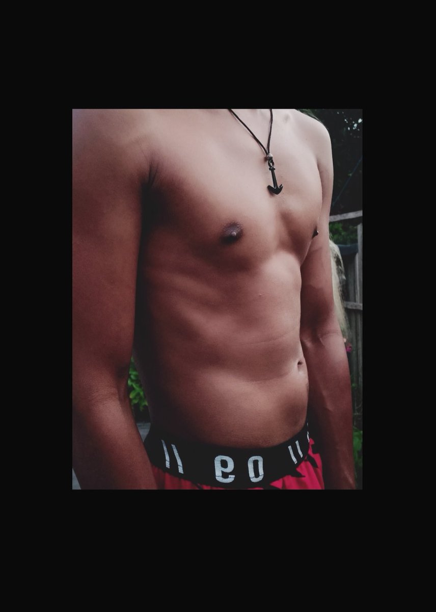 banghanz13jr's tweet image. semua butuh proses
gak bisa instan 
begitu juga saya masih berjuang latihan untuk merubah bntk badan ini agar lebih baik 
#sispack
#gym
#like
#follow
#followback