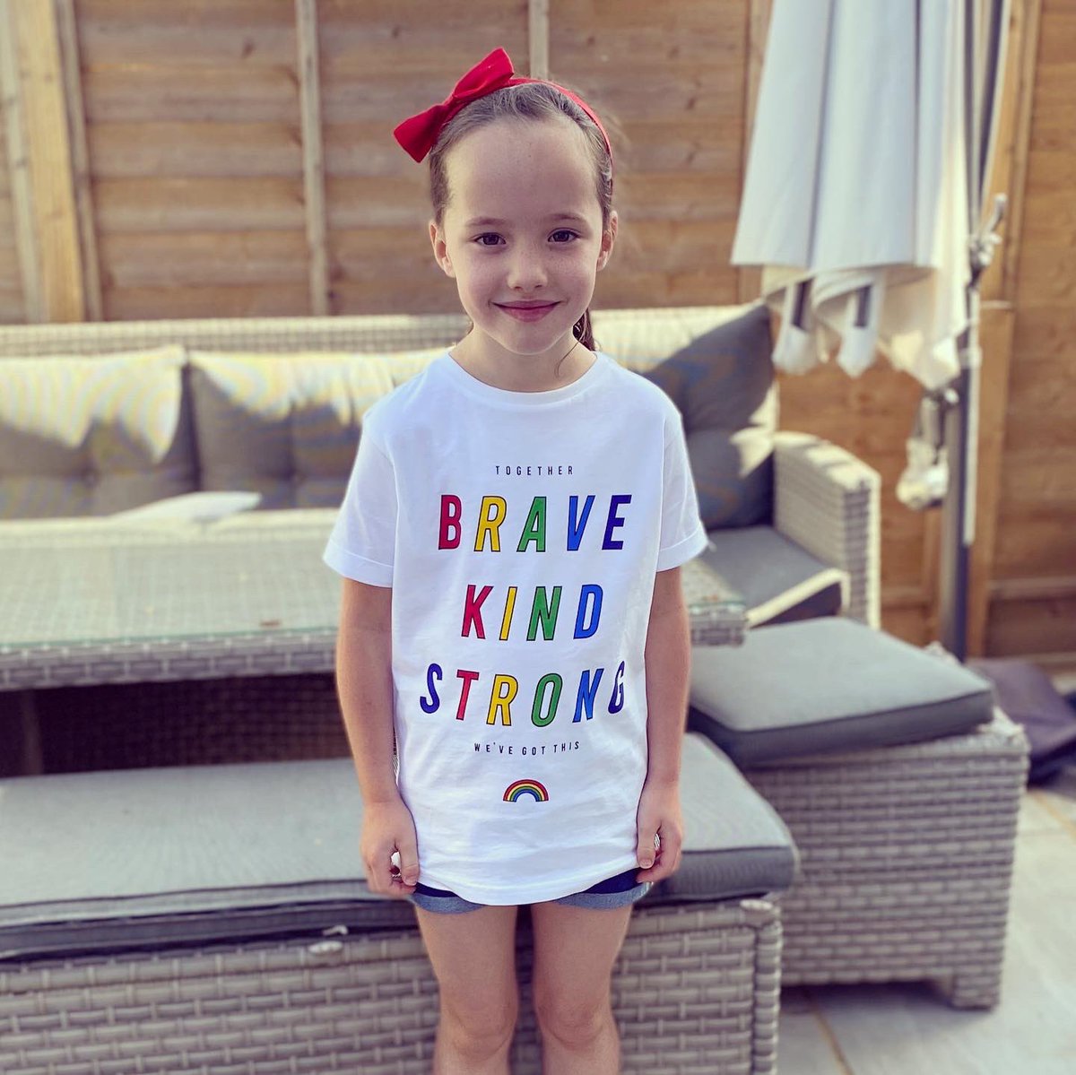 abbi_lamps's tweet photo. You most certainly have been all of these things girls over the past 9 weeks (with some added attitude π) Proud of you my beautiful daughters @georgeatasda #charitytshirt #bravekindstrong https://t.co/AOpQDAHpQY