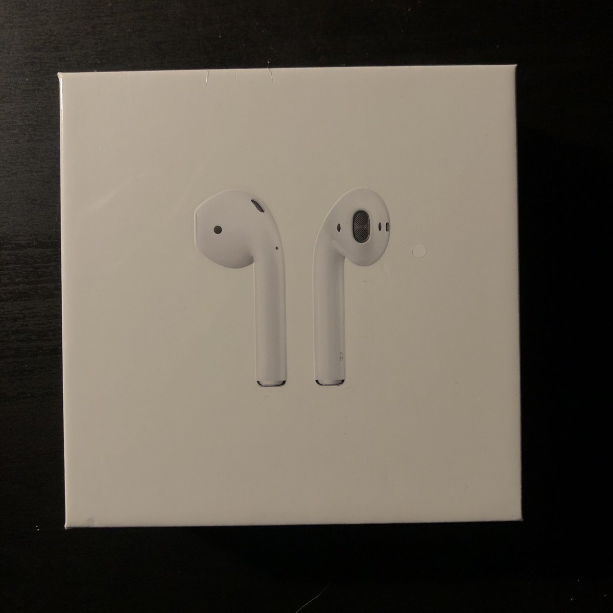 naklahhh's tweet photo. BARANG BARU SAMPAI GUYS! 🤩 

#airpods2 #airpodsmurah #adapter12w #adapteriphone #cableiphone https://t.co/PBQcP4jHUP