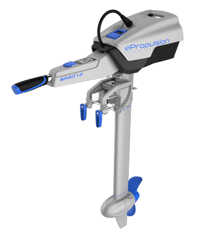 mopesna's tweet photo. Motor fora de bordo - Eléctrico com bateria incorporada - Potência 1 Kw 

SPIRIT 1.0
1kW a 1200 rpm

• Potência comparável a um motor externo de gasolina de 3 HP
Para mais informações contacte-nos em https://t.co/QEKMp4LFNo ou pelo seguinte e-mail:
geral@mopesna.pt https://t.co/cJh0gyrV4W