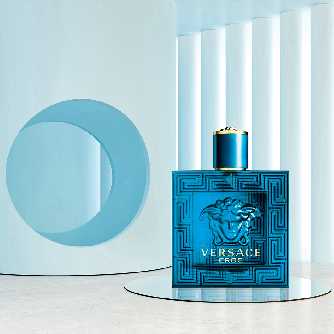 RT to WIN! ✨ Win a bottle of Versace Eros For Him! Connected with Greek Mythology, this fresh yet woody scent combines Mint Oil with Green Apple and Italian Lemon. How delicious?