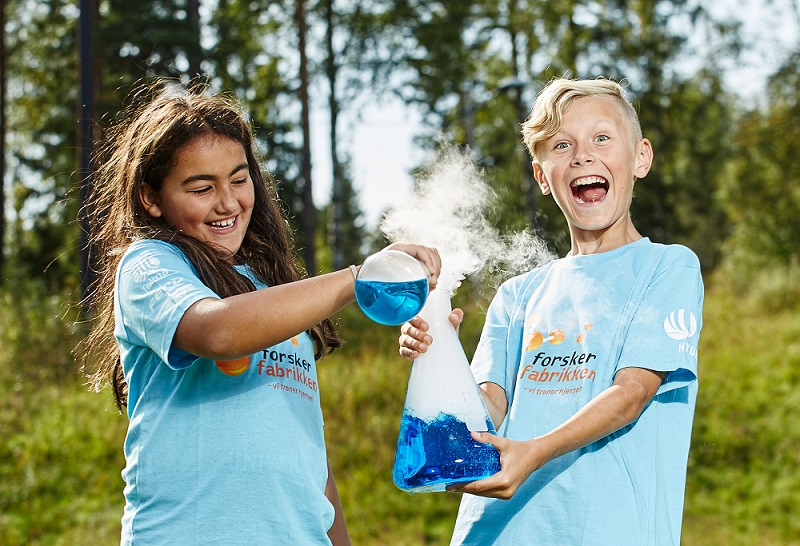 Ragasco_AS's tweet photo. Proud sponsors of @ForskerFab Summer Lab,  a science focused summer school where kids explore different scientific subjects through experiments and games.  Subscribe today! #localsponsorships #Norway #sommerlab #realfagsglede #community https://t.co/nY1EVobUsZ