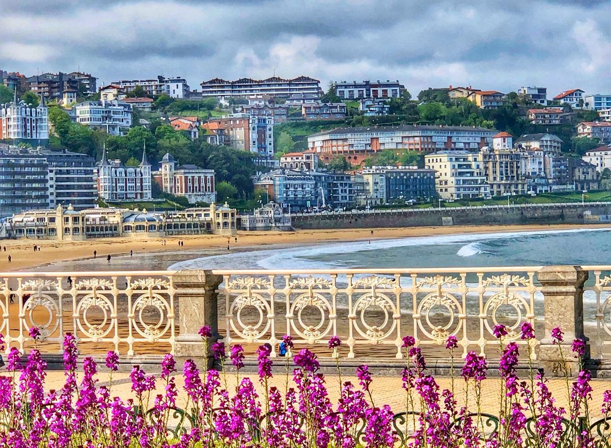 starbienatotxa's tweet photo. Primavera donostiarra . Por @SistersCity https://t.co/0HLJLpBFLk
