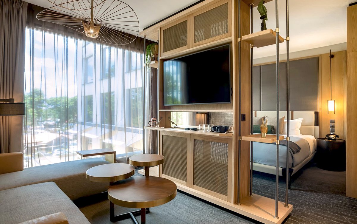 Areen Design 💙 tweet media