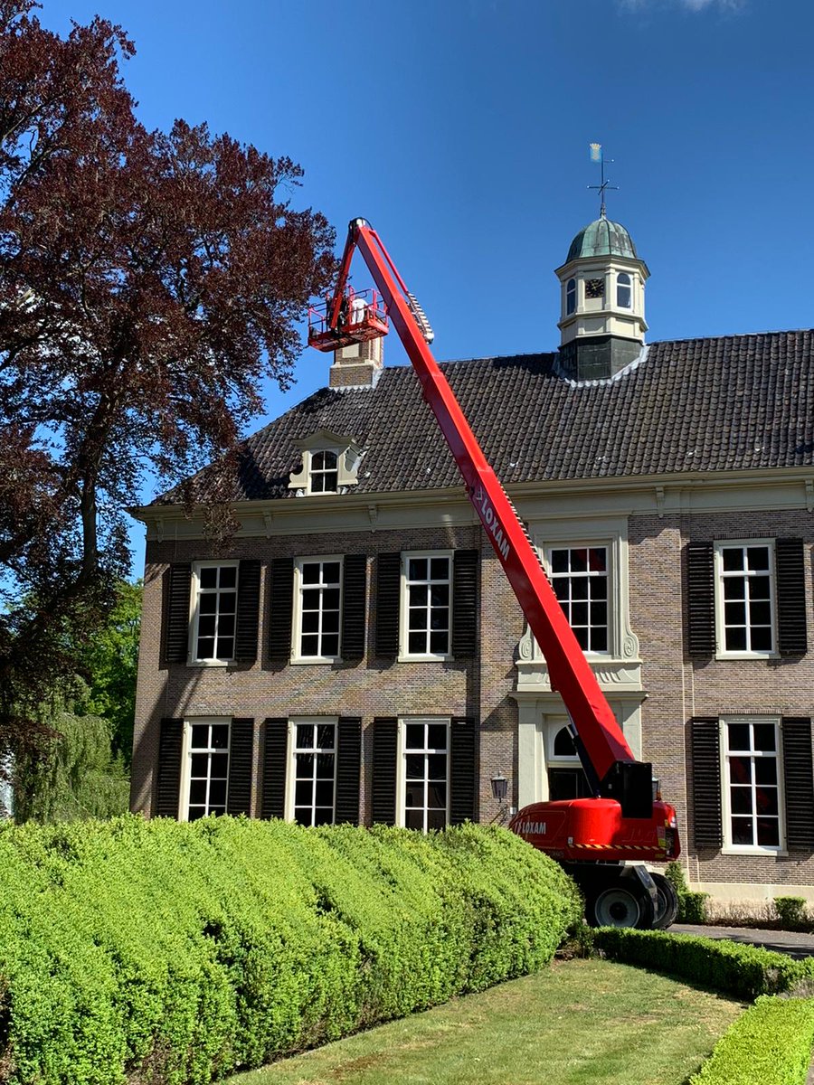 Mooi weer én #renovatie aan Kasteel Oosterhof leveren mooie plaatjes op!

#bouw #renovatie #verhuur #Access