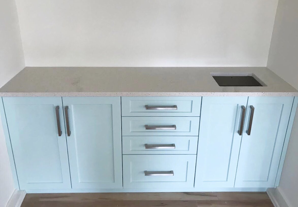 HfxLiving's tweet photo. Beach house vibes?? 🌴 Cozy and inviting color combo here! #livingstonehfx
.
.
.
#stone #countertops #quartz #quartzcountertops #stonecountertops #kitchen #kitchendesign #kitchenremodel #kitchenrenovation #renovation #remodel #home #homedecor #beach #beachvibes https://t.co/JMGZXLX15l