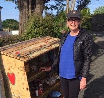 Cornwall Council change manager Gill Scott Anderson is one of thousands of volunteers across Cornwall who have been helping others in their spare time.

Ahead of Volunteers' Week from June 1, Gill has paid tribute to the ‘power of community’.

bit.ly/2TM8ZI1