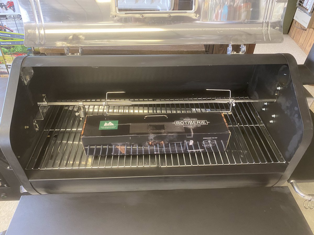 AhGrills's tweet photo. Got our first @GMGrills Prime Plus Pellet Grills. Lots of cool new features and an optional rotisserie add on. Can’t wait to try one out! #pelletgrill #smoker #bbq #greenmountaingrill https://t.co/Zom9zoxuJM