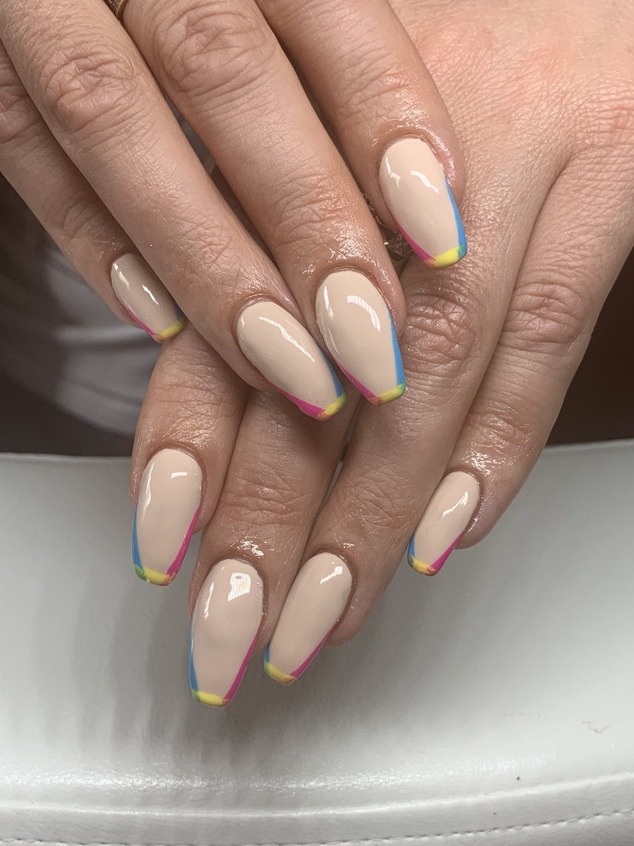 CorisStudio's tweet image. New french nails #Glasgow #nailsbeauty #gelpolish #acrylicnails #blogger #manicure #glasgowlifestyle #beauty
