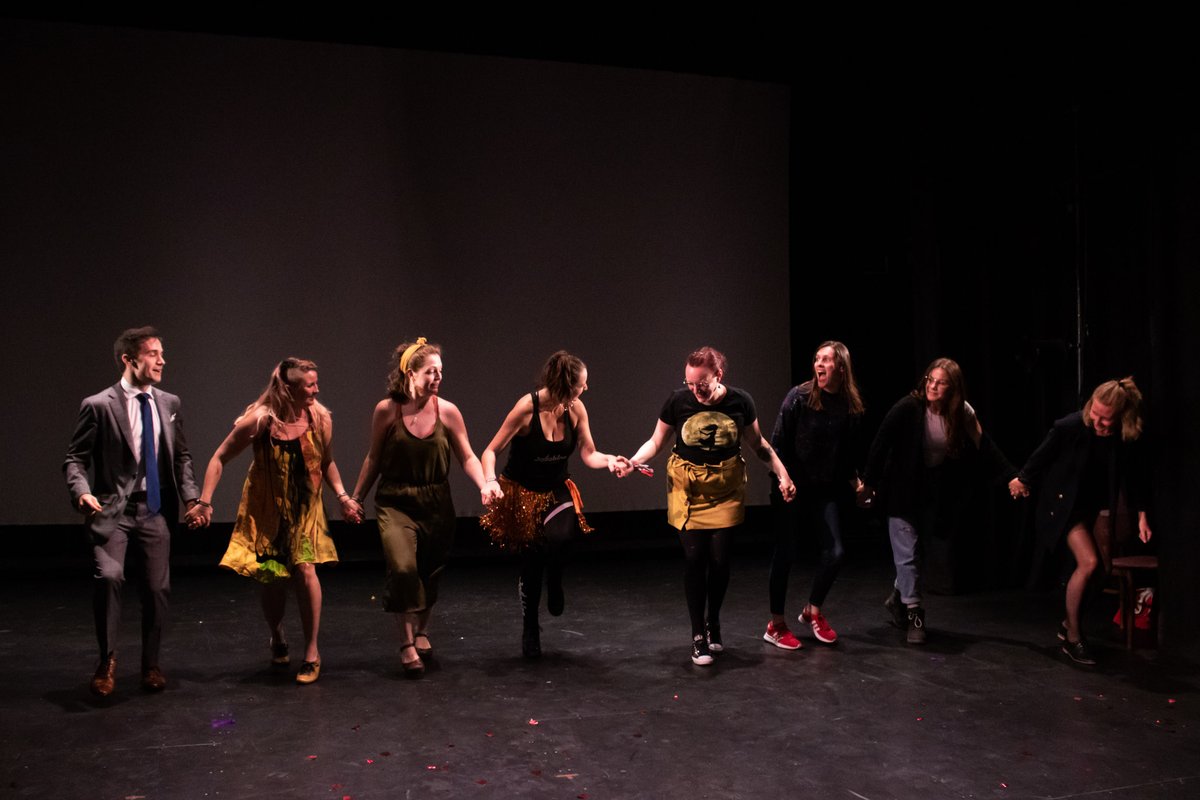 FINAL DAY: Fave Fringe Photo The last day of this #challenge, we chose a pic from 2019's Preview Night. There was such a sense of community onstage as volunteers held hands and danced sillily to a Jallabina workout with @aclaessen. We let our Fringe Freak Flags fly together 💞