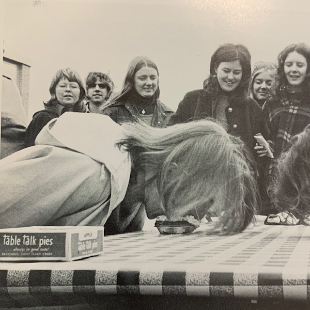 goannamaria's tweet photo. #TBT: Did someone say pie? Look's like #tabletalkpies were a favorite on campus, even back in 1978. https://t.co/b2vgaUn3ey