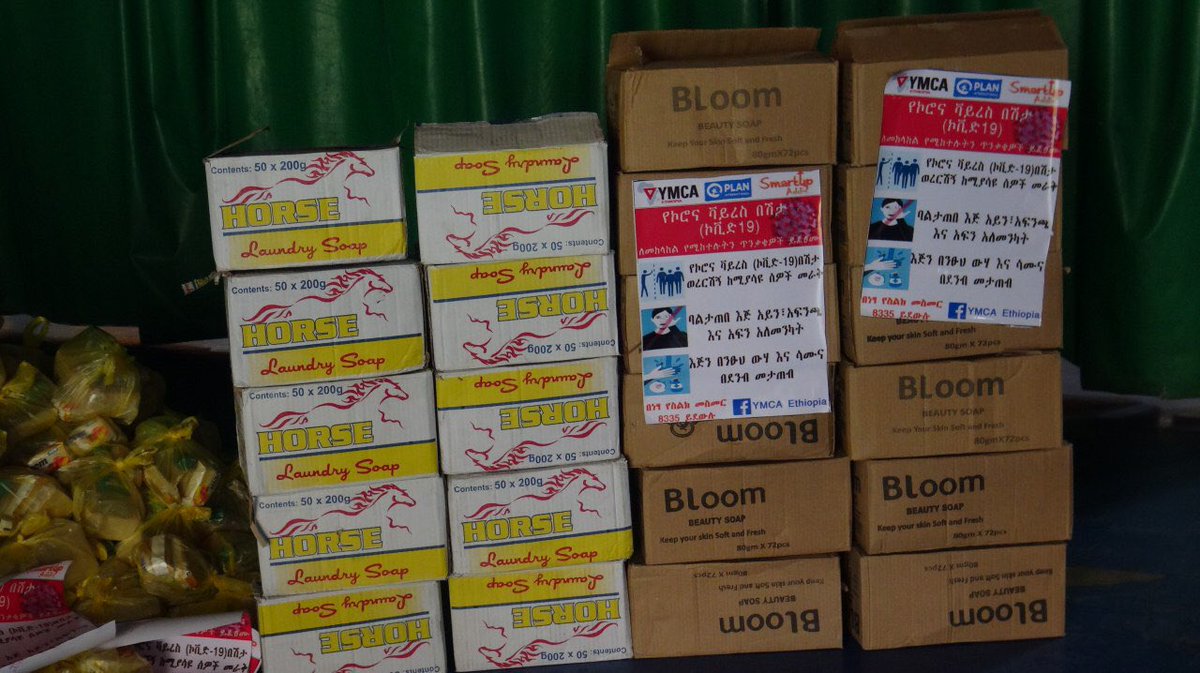 SmartUpAddis123's tweet image. Making the youth to participate in community outreach is one of the objective SmartUp Addis youth center , 
so that the youth  took part in volunteer activities at addis ketma worda 2 and 3 has donated Sanitazers and soap  @Africa_YMCA @smartupfactory