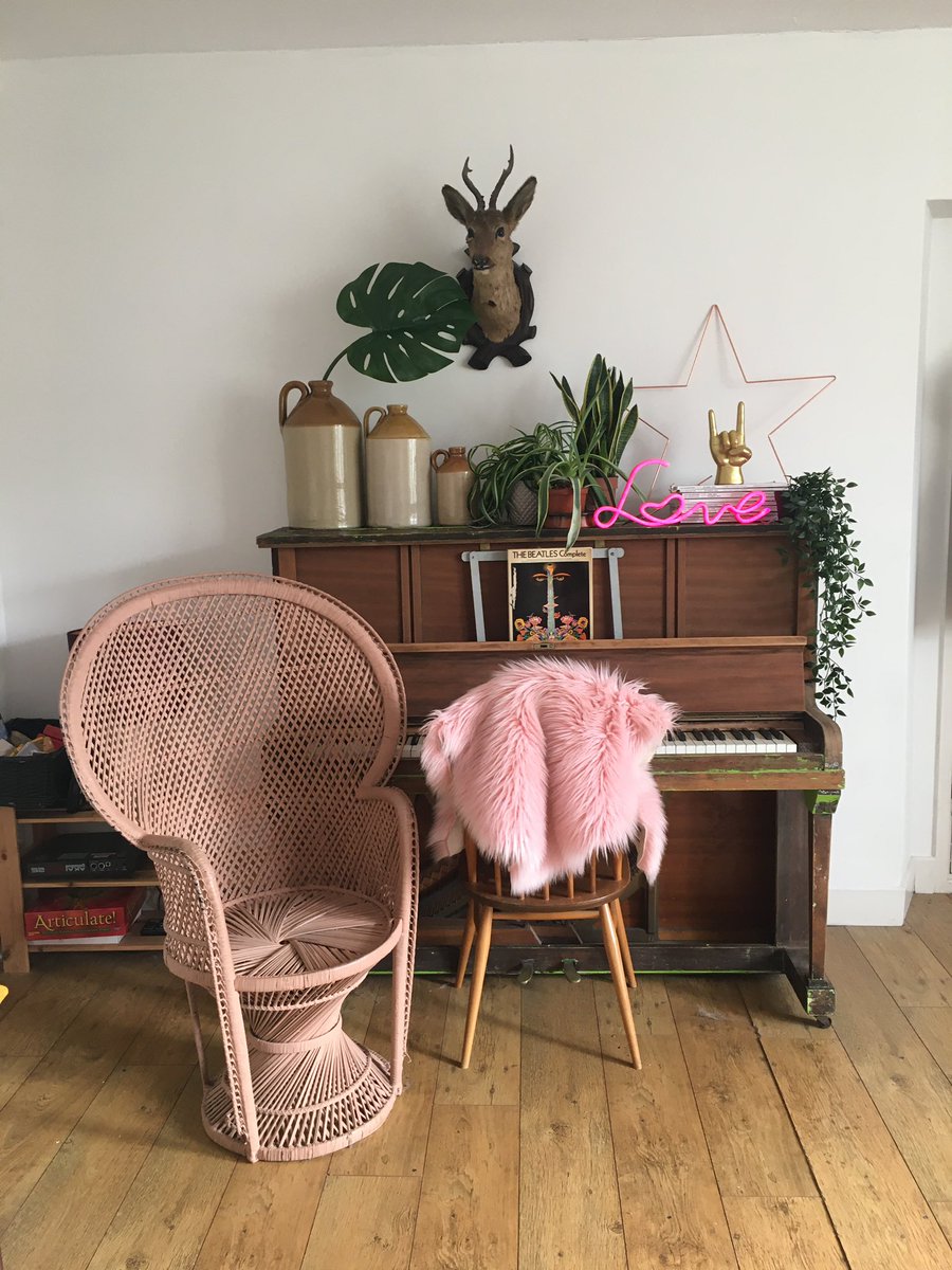 stashbuckle's tweet photo. I painted my piano pink in lock down because I believe most things should be pink. This design is inspired by David Bowie #bowie #6MusicArt @BBC6Music https://t.co/n5sa89RH6Q