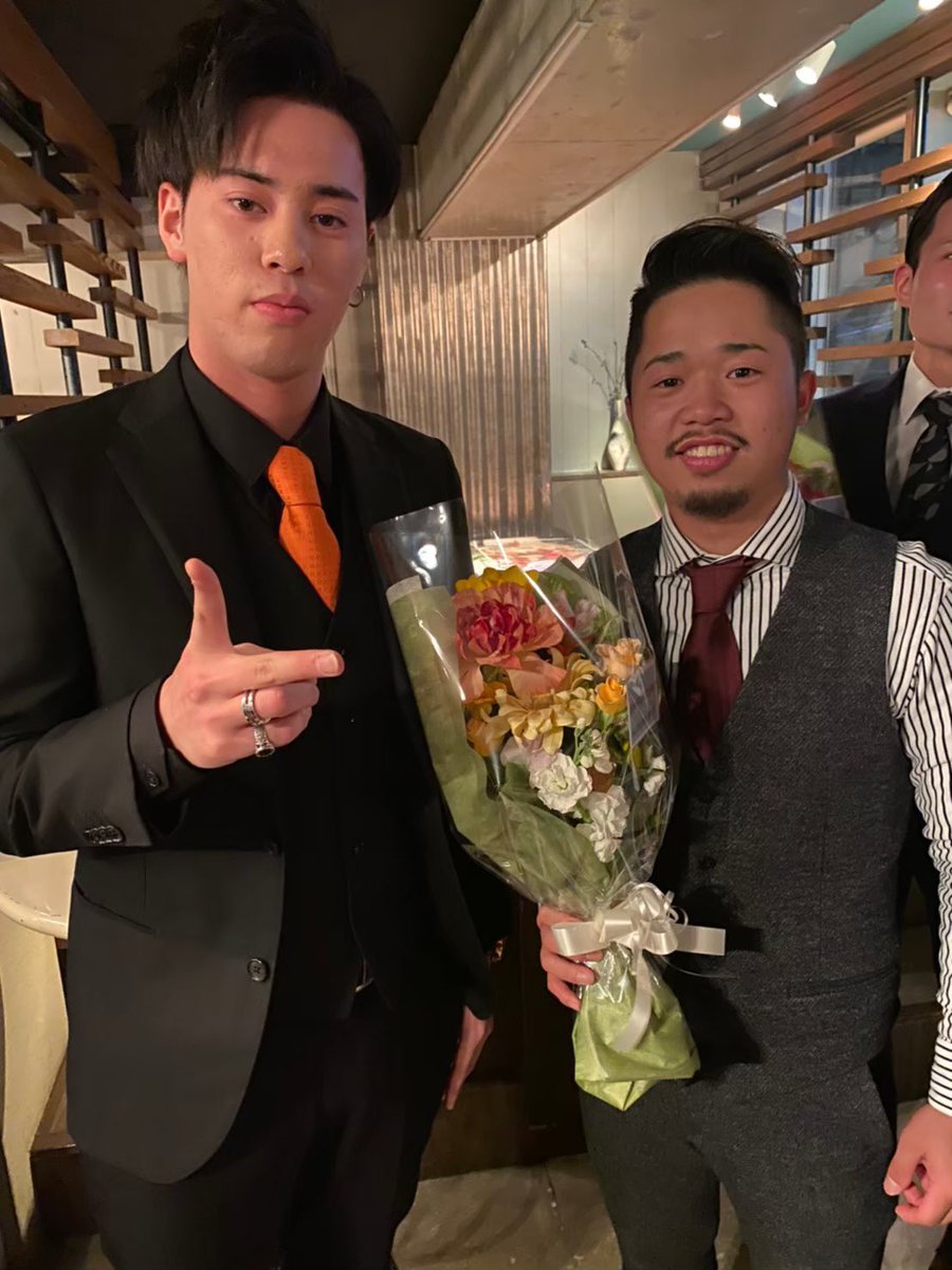 九州産業大学アイスホッケー部 おまたせしました 今日は我らがキャプテンのこの人です 4年5人目は 春から九産大 九州産業大学