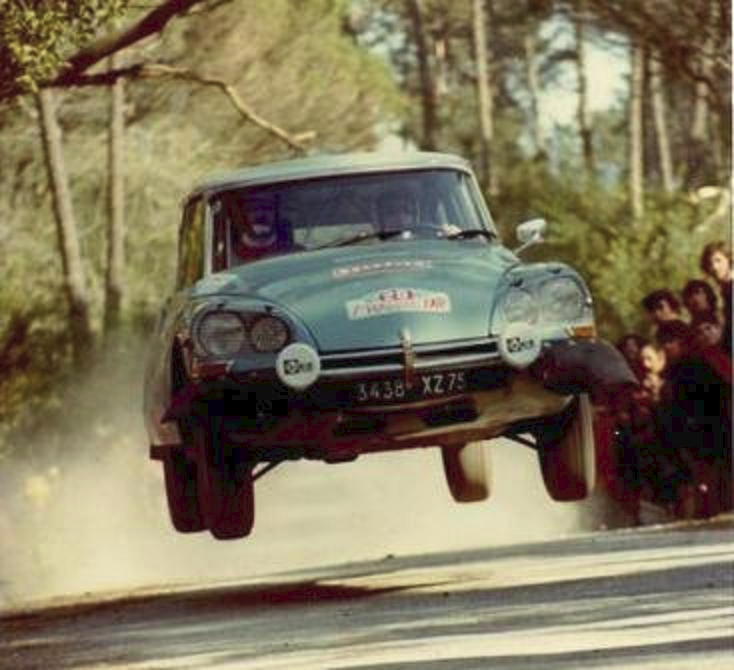 .

7⃣ #RallyeInternacionalTap 1⃣9⃣7⃣3⃣ 

2⃣0⃣ #CitroënDS21 P 3⃣  

#FranciscoRomãozinho José Bernardo 

#RaceCarHistory #Rallyheadlights #RDPTAP73 #RDPTAP #CitröenRally #CitröenRacing #Hydropneumatique #WRC
#RaliTap #RaceCarHistory #RallyedePortugal #RaliTap #Cibiélights