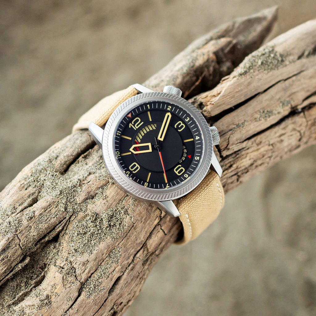 The Kalahari, with bead-blasted case, power reserve indicator and internal rotating bezel. Available now at drakenwatches.com

#drakenwatches #adventuregear #militarygear #microbrand #militarywatch #watchuseek #desertstorm #tactical #toolwatch #tacticalgear #desertstorm
